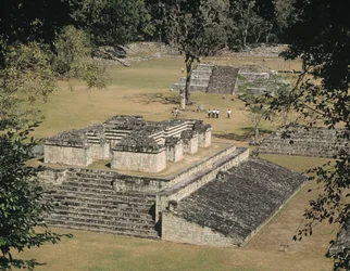 Der große Platz, Maya-Ruinen, Klassische Periode, ca. 300-900 n. Chr.